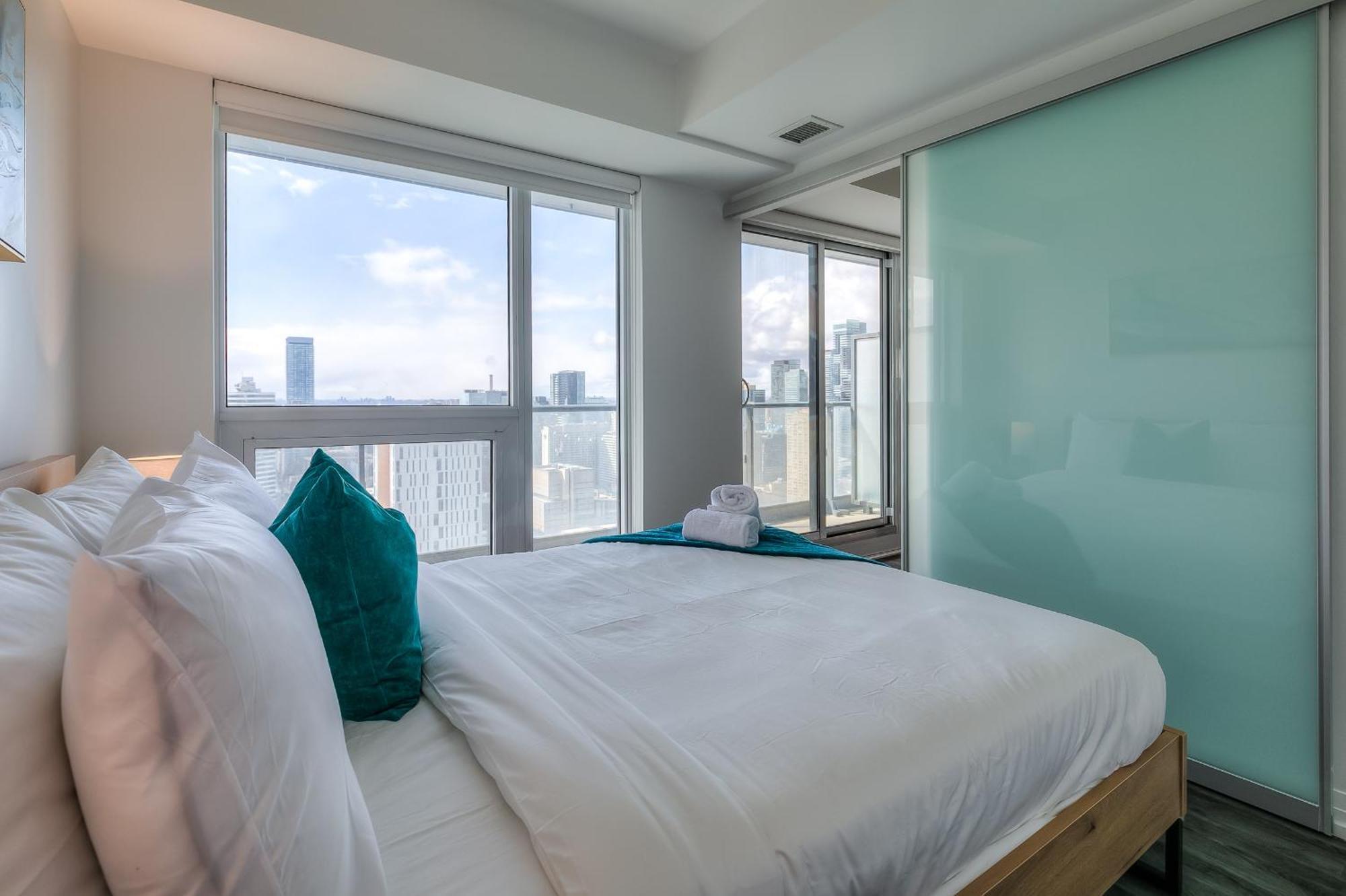 Panorama Suites Downtown トロント エクステリア 写真
