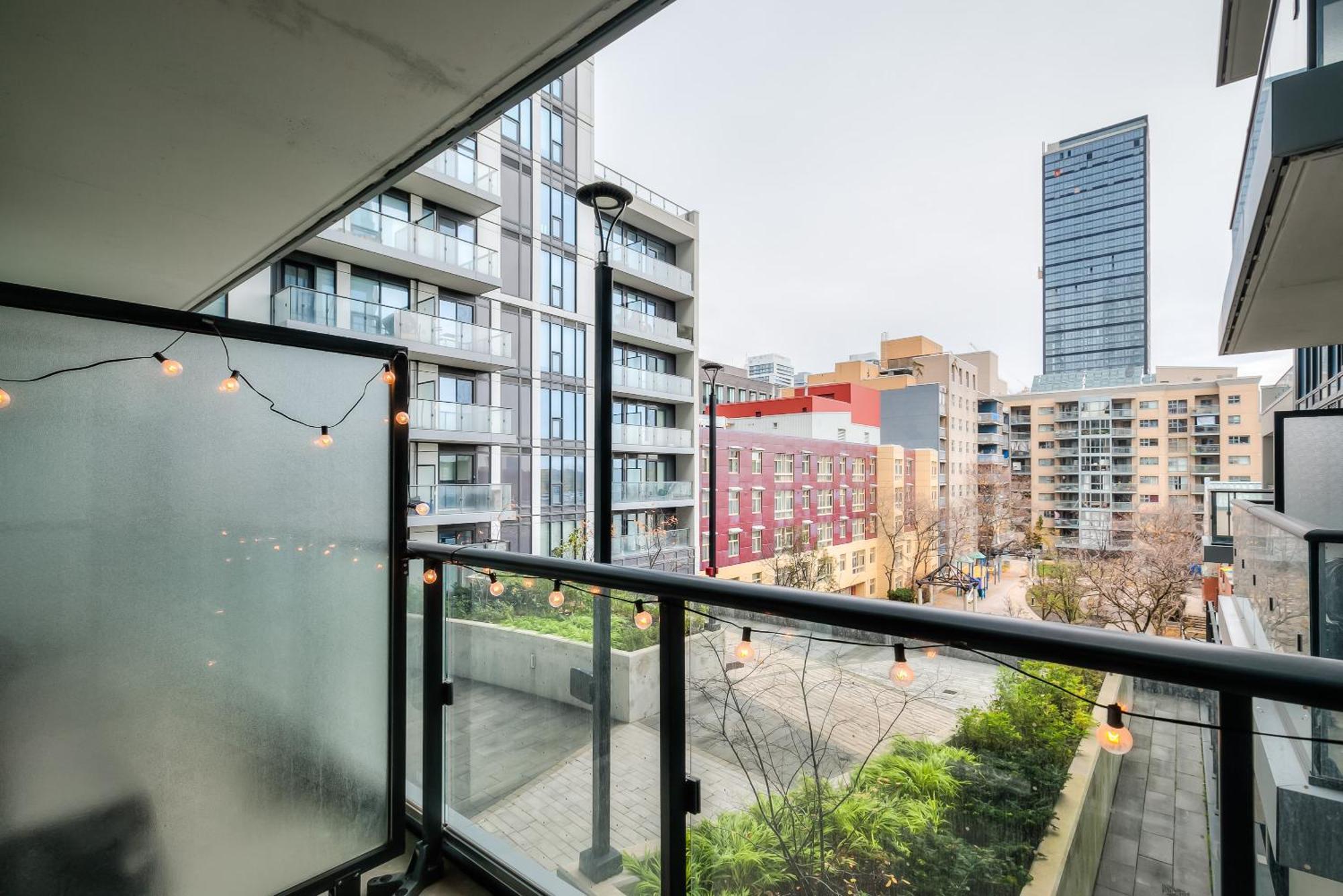 Panorama Suites Downtown トロント エクステリア 写真